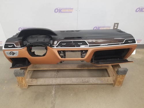 Bmw m760i dash panel - bmw,